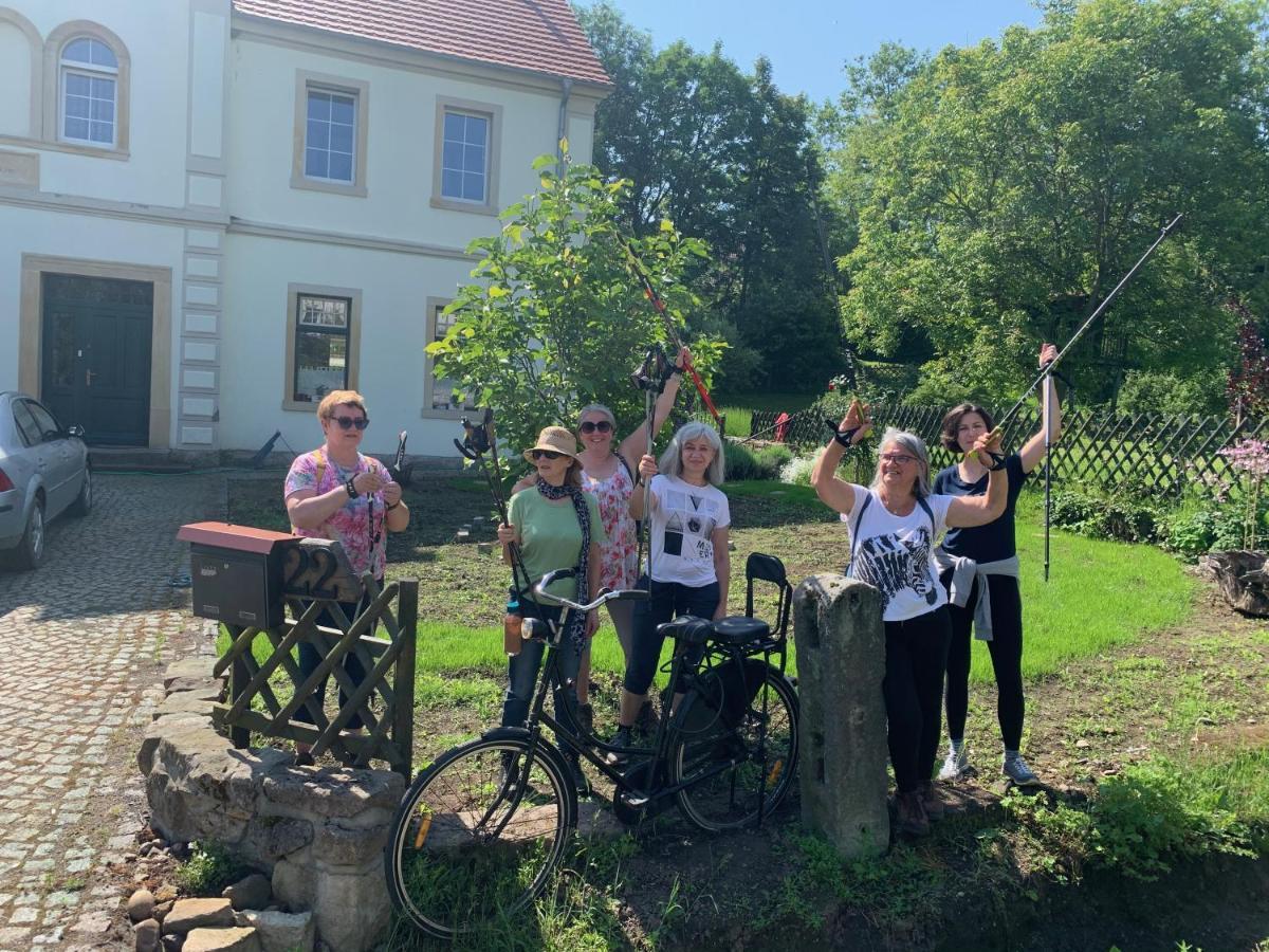 Stara Szkola Debowy Gaj The Old School Debowy Gaj Bed & Breakfast Lwowek Slaski Exterior photo